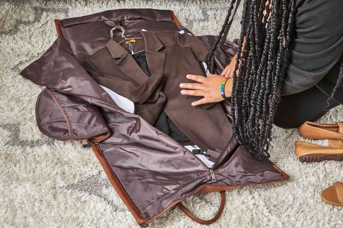 Travelling With a Garment Bag